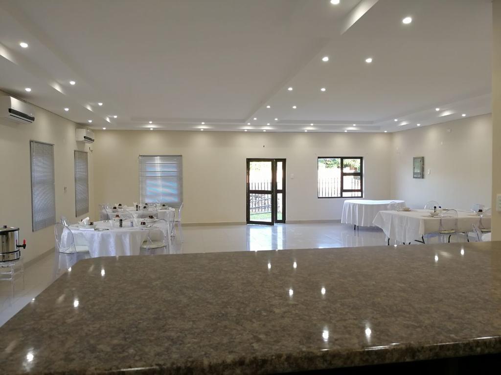 Tsumeb Guesthouse Kamho ภายนอก รูปภาพ