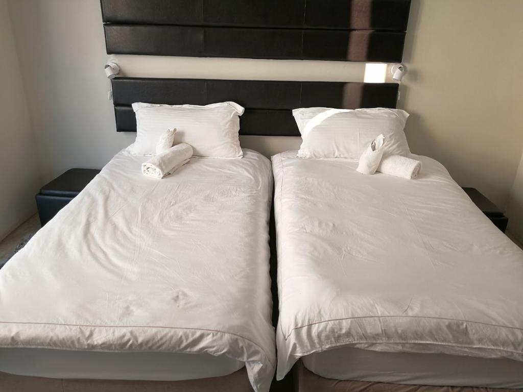 Tsumeb Guesthouse Kamho ภายนอก รูปภาพ