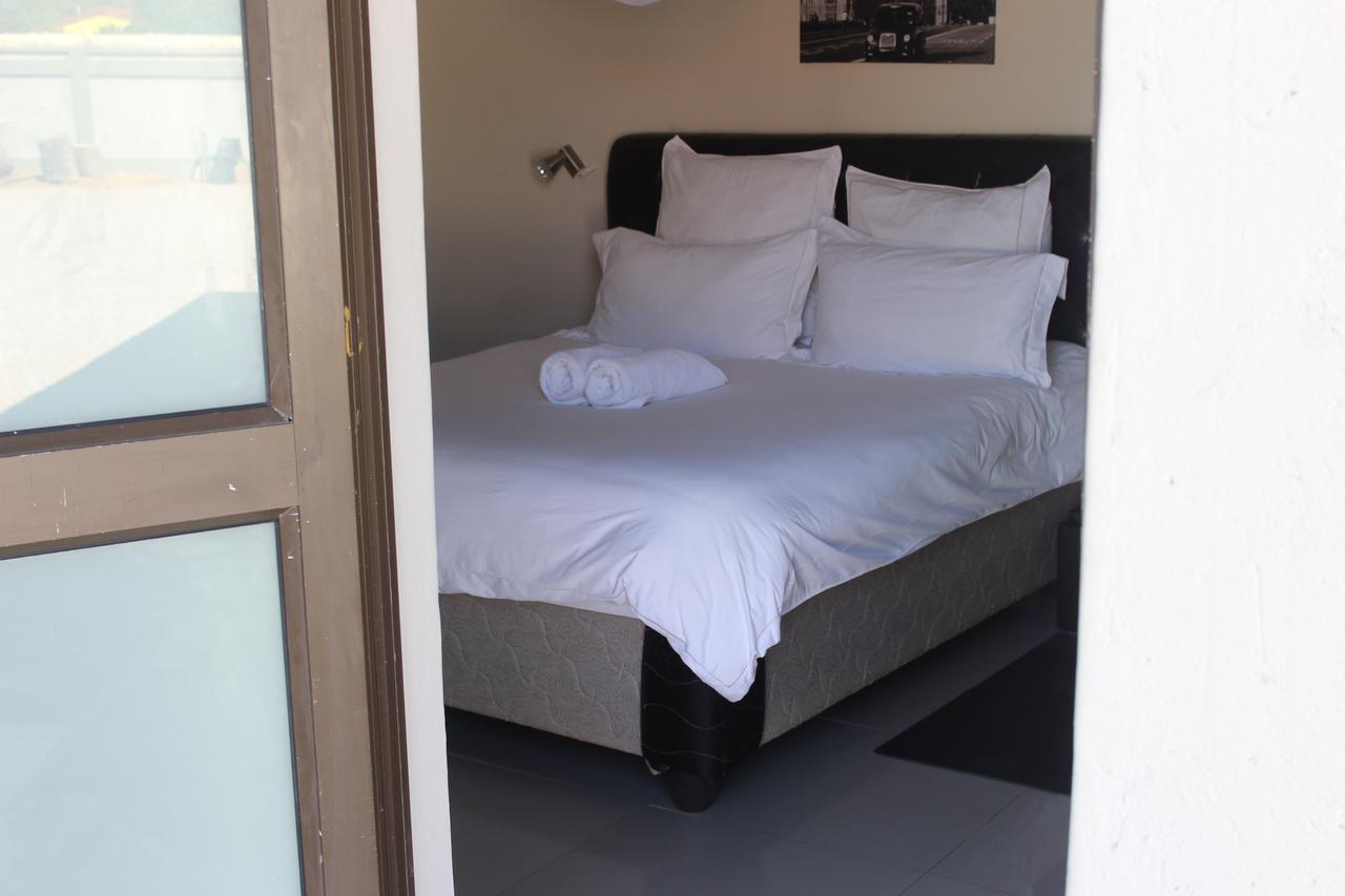 Tsumeb Guesthouse Kamho ภายนอก รูปภาพ