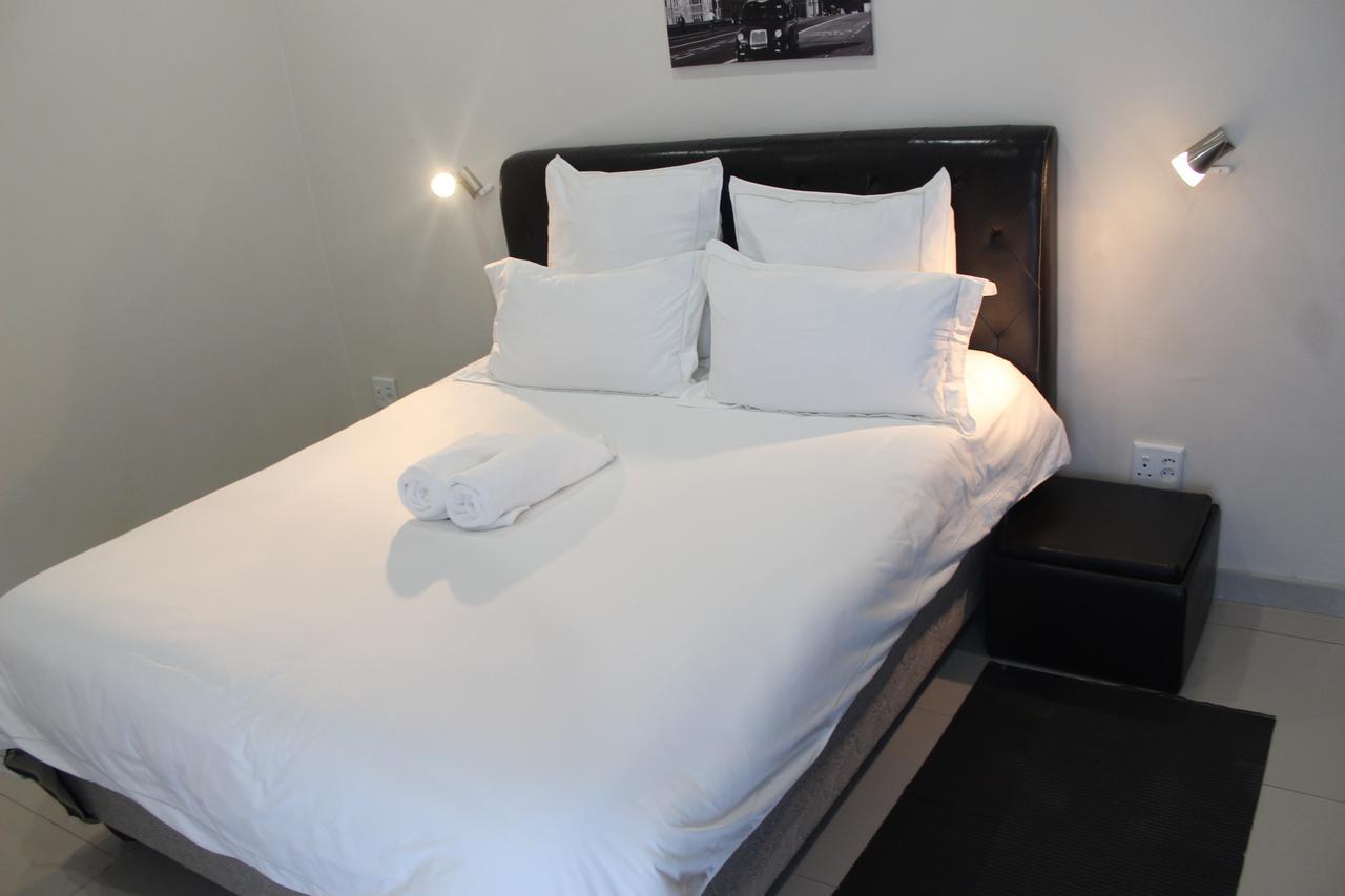 Tsumeb Guesthouse Kamho ภายนอก รูปภาพ