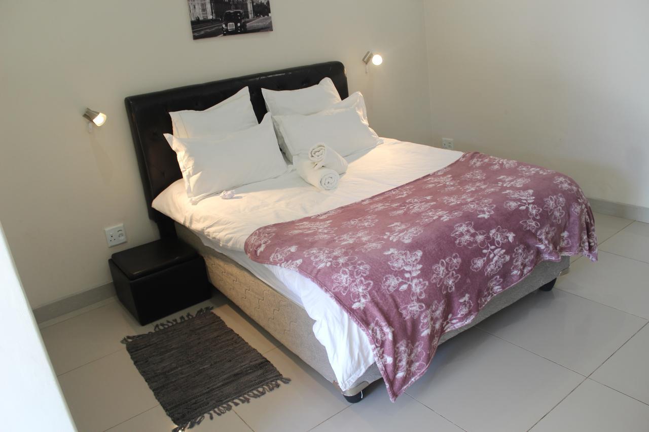 Tsumeb Guesthouse Kamho ภายนอก รูปภาพ